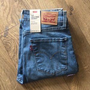 Levi’s 721 High Rise Skinny Size 4 (27)